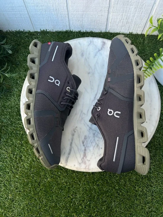 On Running Cloud 5
(Eclipse/Grove) Men’s Sneakers  size 10 gently used - Picture 7 of 16